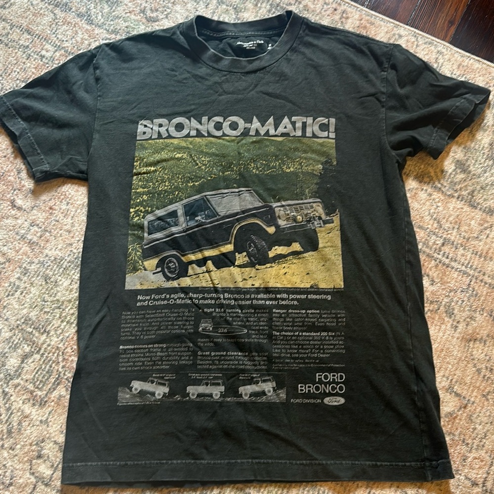 Bronco Abercrombie soft AF Tee